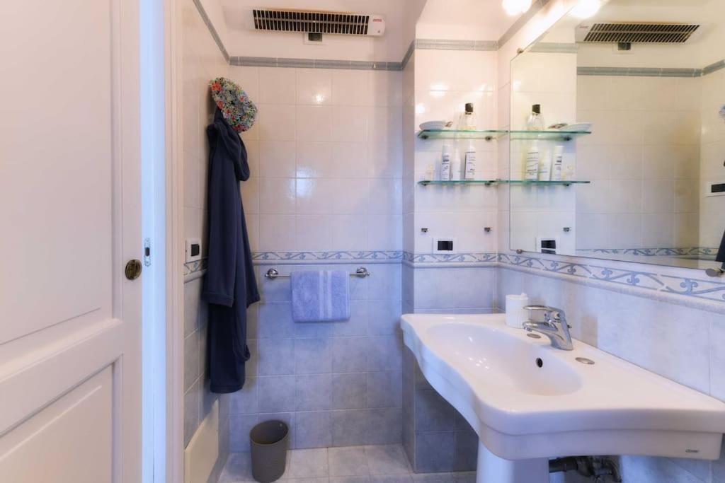 Casa Franca Appartamento Vista Mare Капри Екстериор снимка